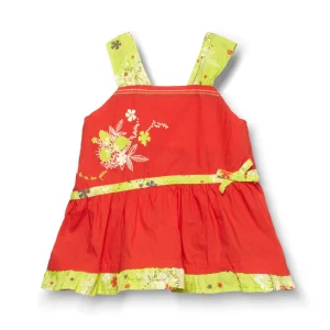Robe rouge à bretelles